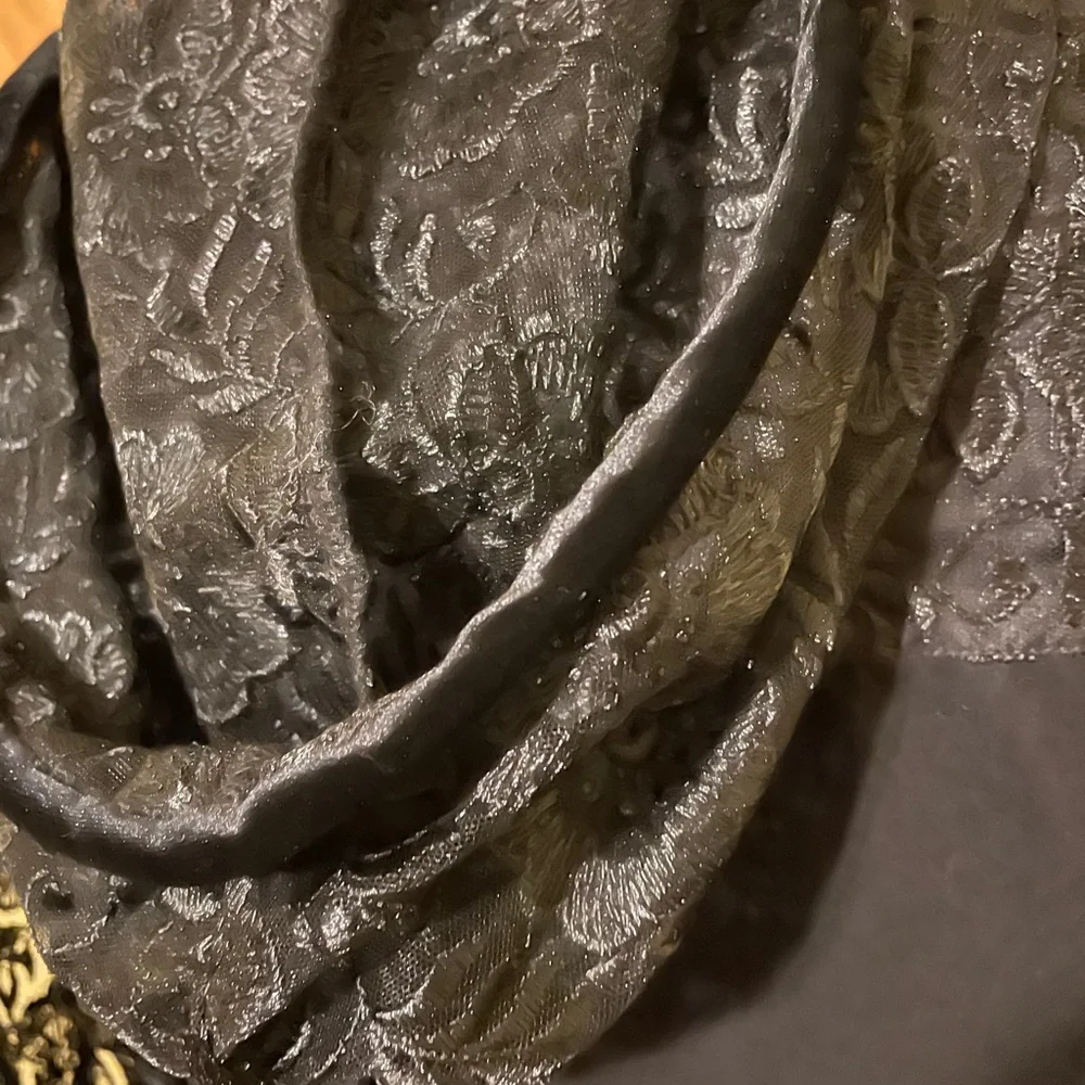Surya Beautiful Black lace jacket with hood (OLCC)π - Picture 4 of 7